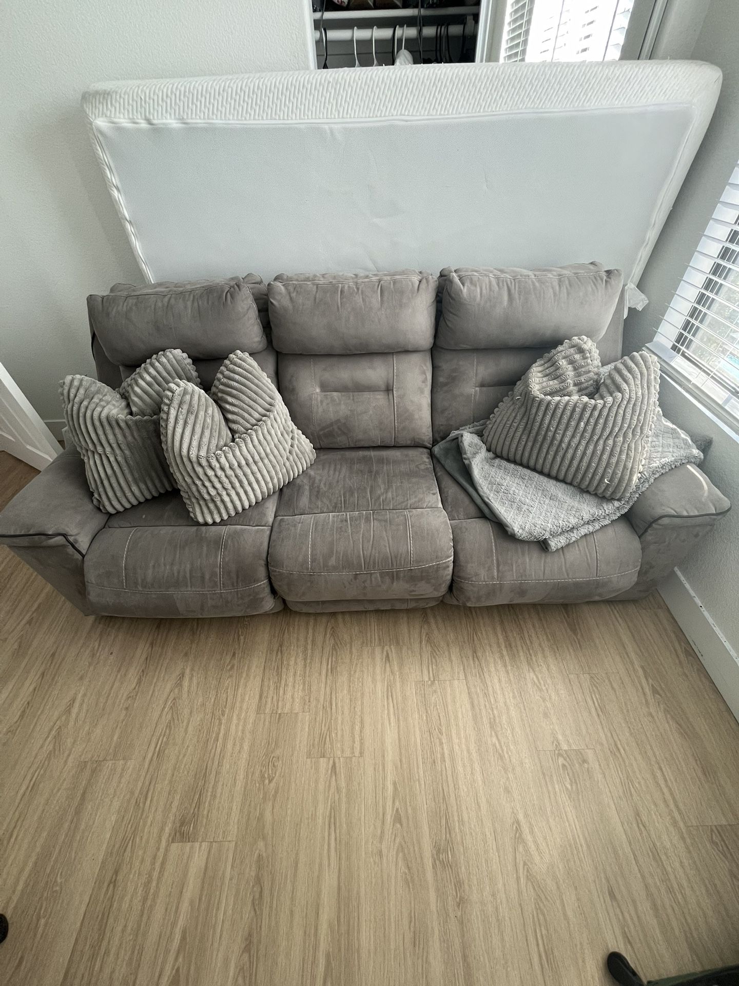 3 Seater Recliner Couch