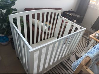 Free mini crib