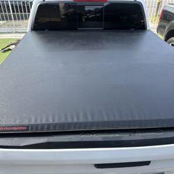 Tonneau Cover ,GMC Canyon 