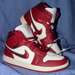 Air Jordan 1 Mid Metallic Red — W 7 / M 5.5