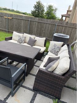 Nice L shaped outdoor set with table. Still Available