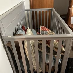 Baby crib 