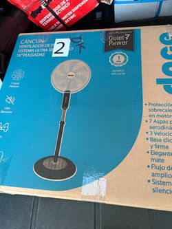 Smart  wifan  fan very new in the box