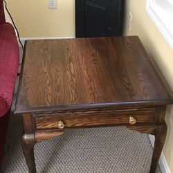 Dark Oak End Table With Drawer