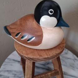 Handpainted Ruddy Duck Ceramic Figurine. 8"Lx 5"Tx 4"W. No Chips or Cracks 