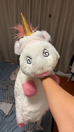 despicable me unicorn plush universal studios