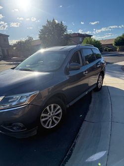 2014 Nissan Pathfinder SV