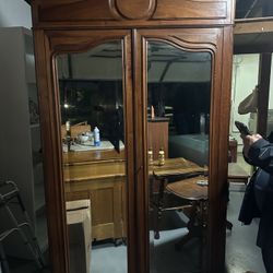 MID1800 ARMOIRE