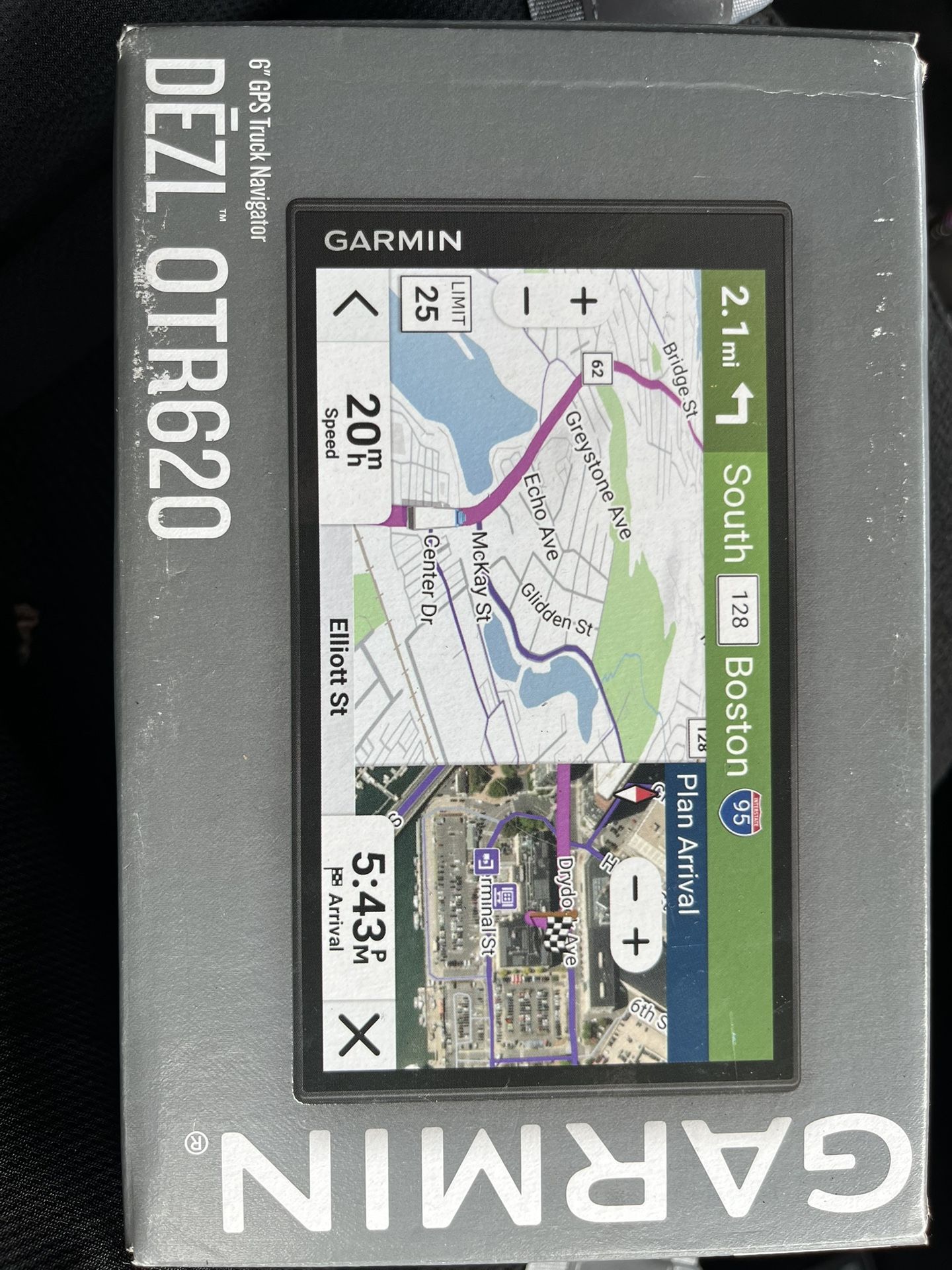 6” GPS Truck Navigator (Garmin) Dezl OTR 620