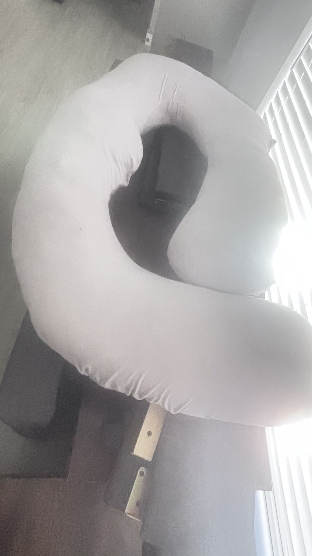 Pregnancy body pillow