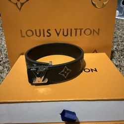 $80 LV Slim Bracelet 