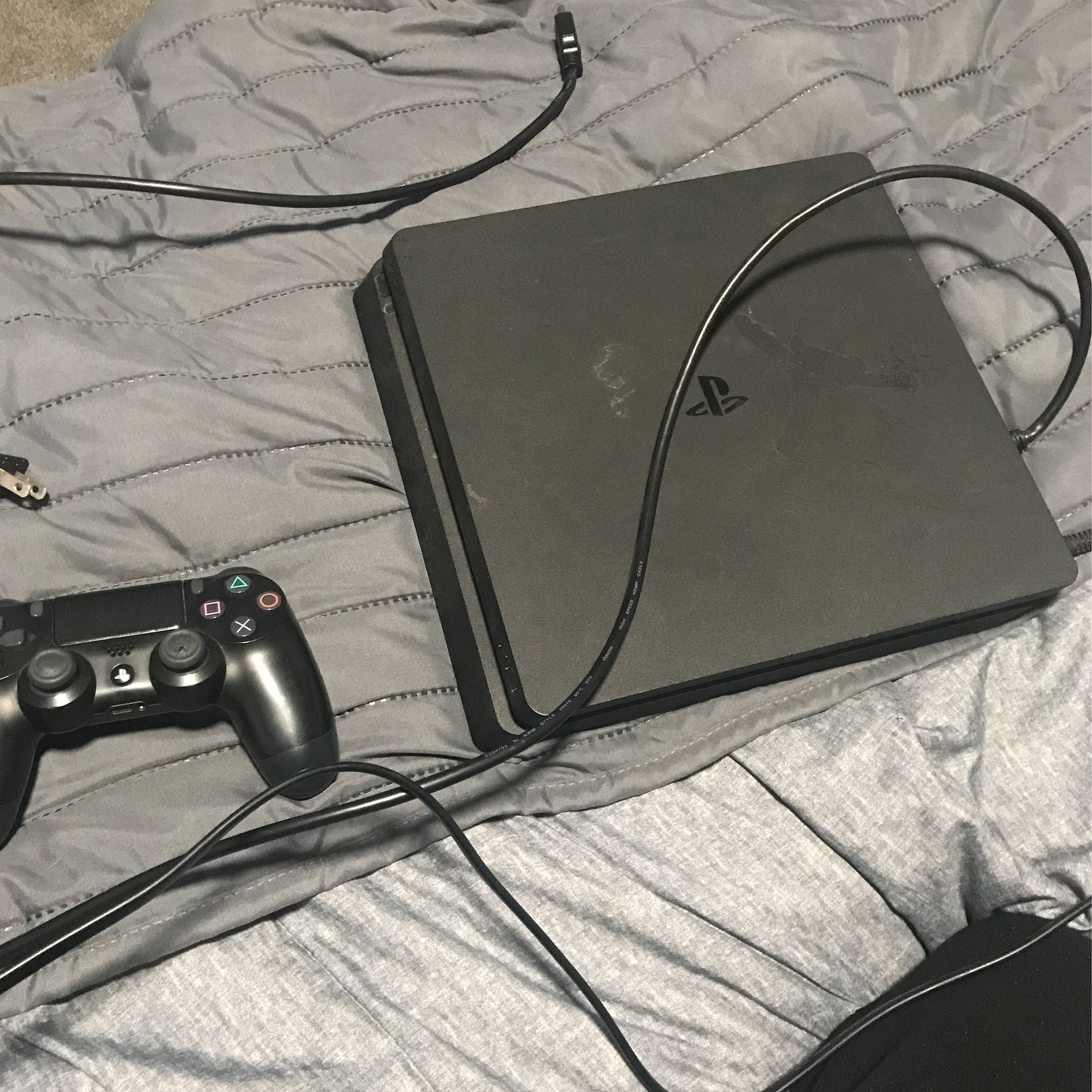 PS4 slim