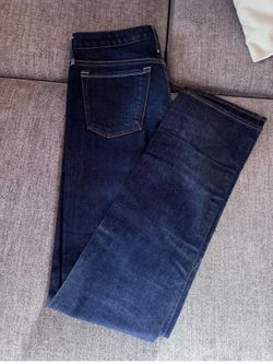 Low rise women’s jeans
