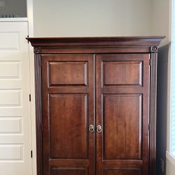 ETHAN ALLEN DESK / HUTCH Vintage