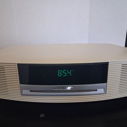 Bose Wave Music System CD Player AM/FM Radio Model AWRCC2 -Turns On-Parts Only