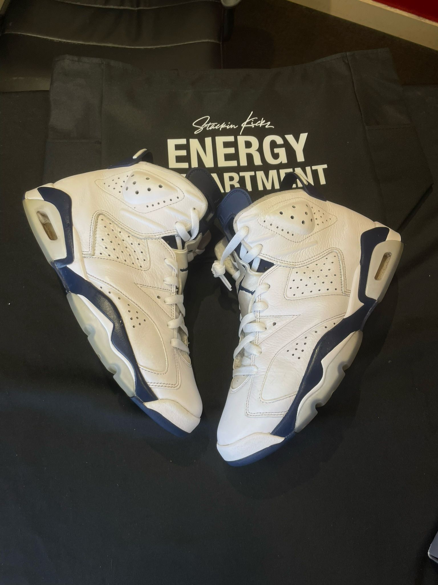 Jordan 6 Midnight Navy