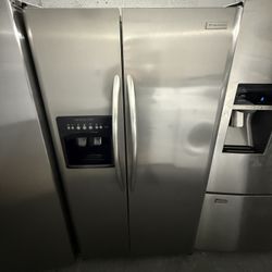 Frigidaire Refrigerator “36 ( Refrigeradores )