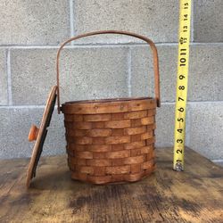 Wicker Ice-bucket w/ Removable Internal Plastic Ice Bucket 🧊 Good Condition  🧊