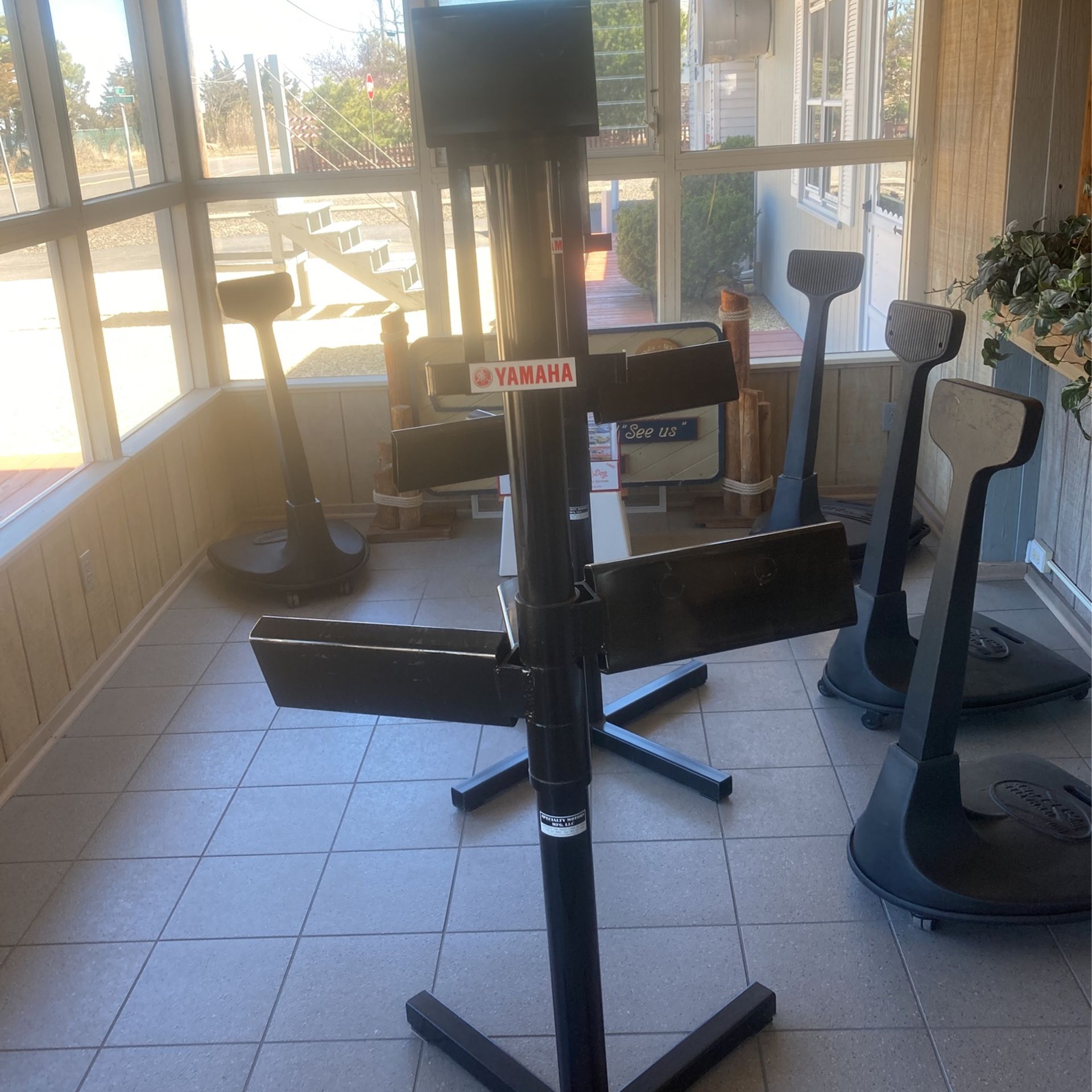 Yamaha Small Outboard Display Stands