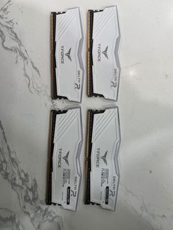 T force delta r ddr4 ram 32 Gb (8gb x 4)