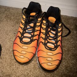 Nike Air Max Orange Black