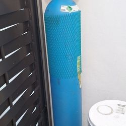 Welding Tank With Guns 
