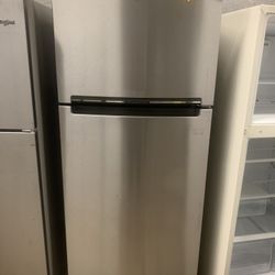 Whirlpool Used 28”used Top Freezer Fridge Stainless Steel Working Perfectly 4 Months Warranty 