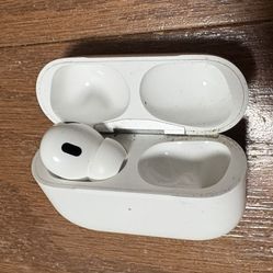 AirPods Pro 2 Case With Left Bud