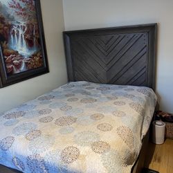 Queen Bed