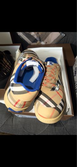 Burberry Men shoes