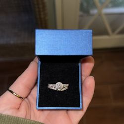 White Gold Diamond Engagement Ring With Matching Band 