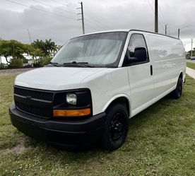 2017 Chevrolet Express 2500
