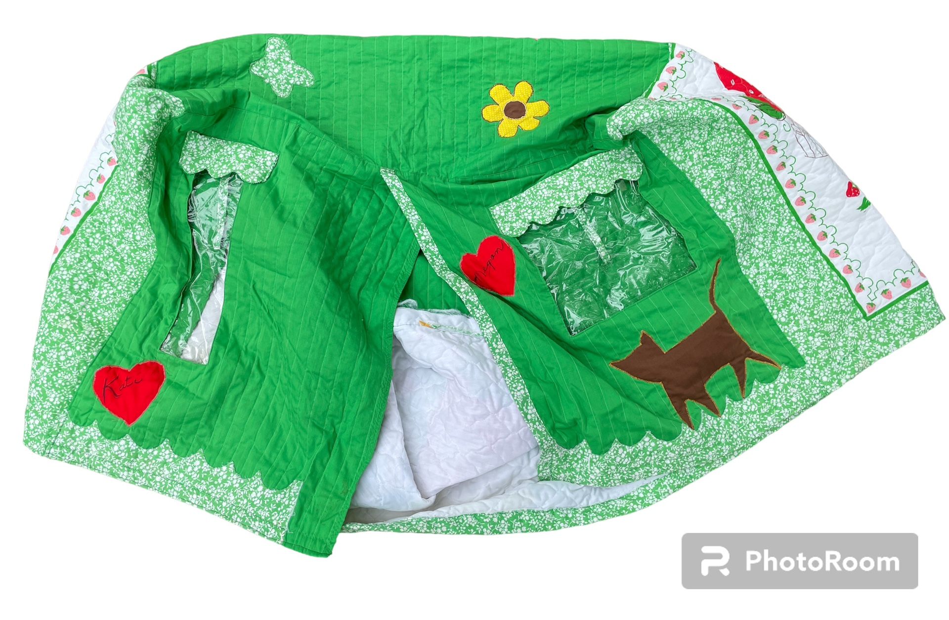Vintage Handmade Strawberry Shortcake Quilted Tent Fort No Poles.