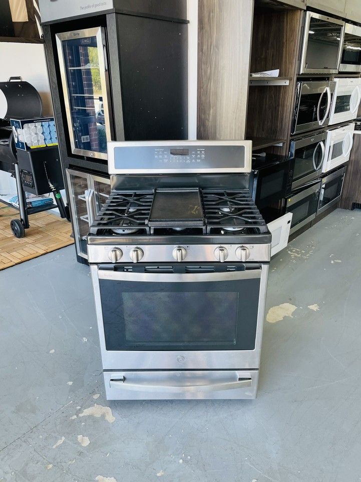 Stove / Oven