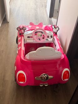 Minnie Mouse car