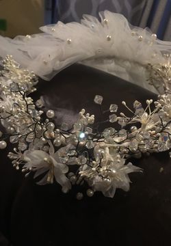 Crystal and Pear wedding Veil