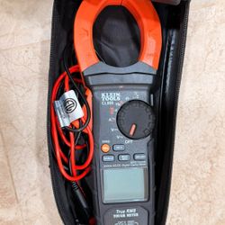 Klein Tools CL900 True RMS Clamp Meter