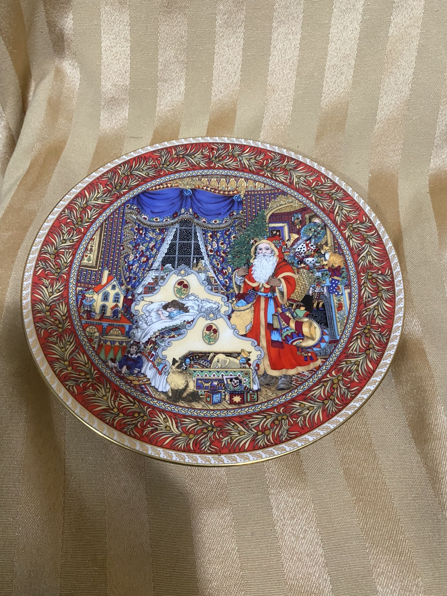 ROYAL WORCESTER