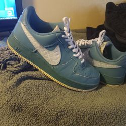 Nike Air Force