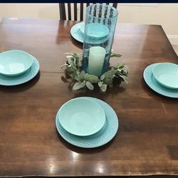 Dining table & chairs