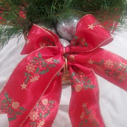 New! Fresh Christmas Arrangement (Made With Real Christmas Tree Branches)