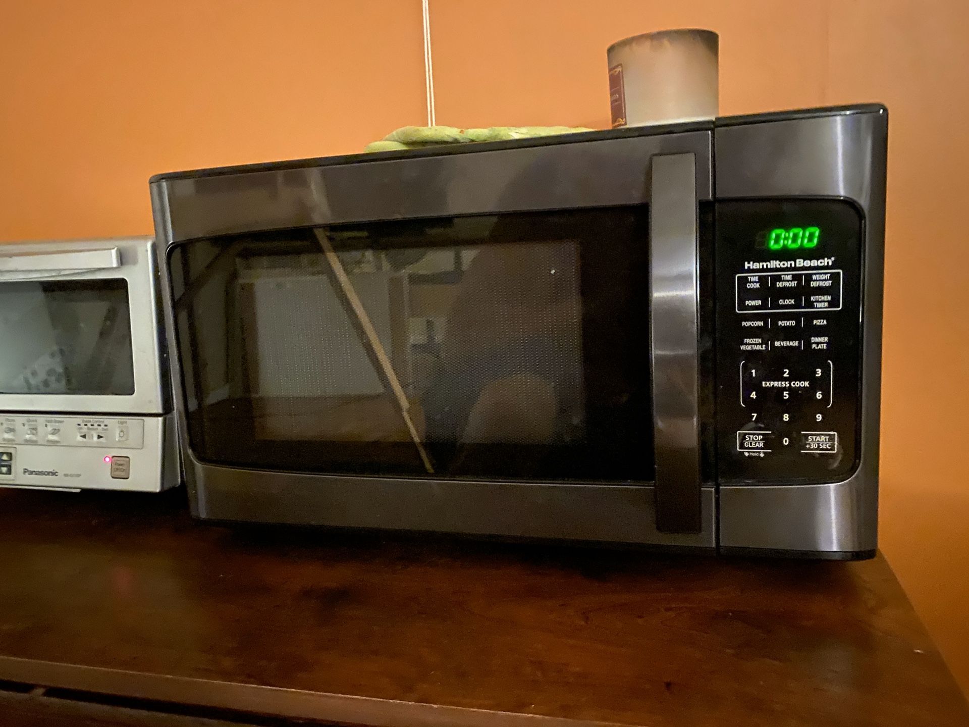 Microwave in pristine condition