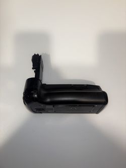 Vello BG-C9 Battery Grip for Canon 5D Mark III, 5DS & 5DS R