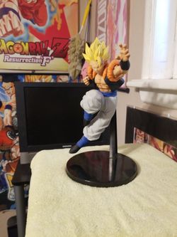 DBZ Gogeta Statue