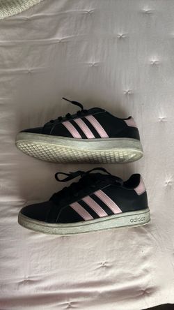 Adidas shoes size 4