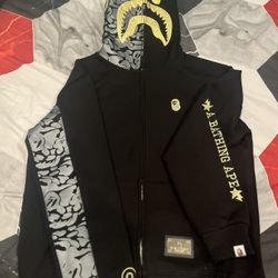 Bape Hoodie Full Zip Limited Edition 