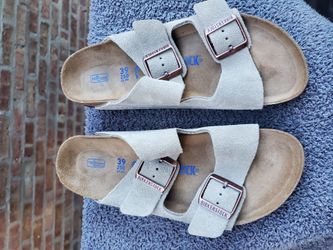 Birkenstock Arizona Soft Footbed Sandals 39 Women 8 Men 6 Taupe Suede