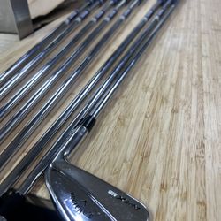 Apex MB Golf Clubs 