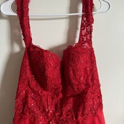 red prom dress