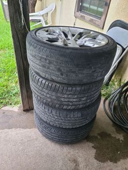 Acura/Honda 19 Inch 5 lug Wheels & Tires.